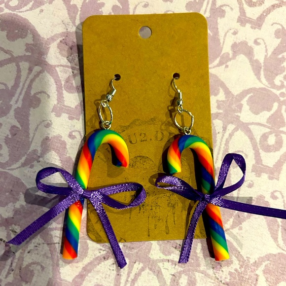 Christmas candy cane rainbow pride dangle handmade earrings!🌈 - Picture 1 of 4